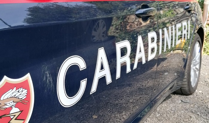 Ladri entrano in villa mentre la proprietaria dorme