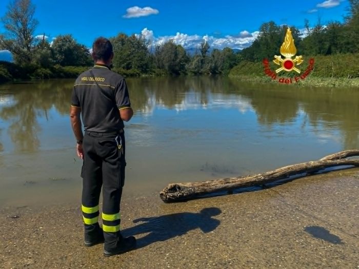 Ricerche sospese per il ciclista travolto dalla corrente del Cervo