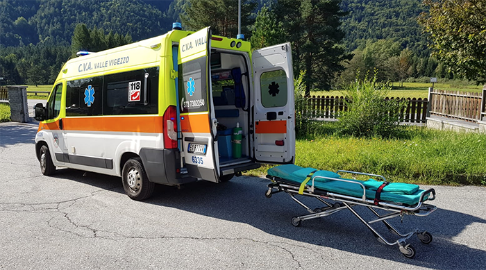 Premia: anziano cade per 40 metri, codice rosso 