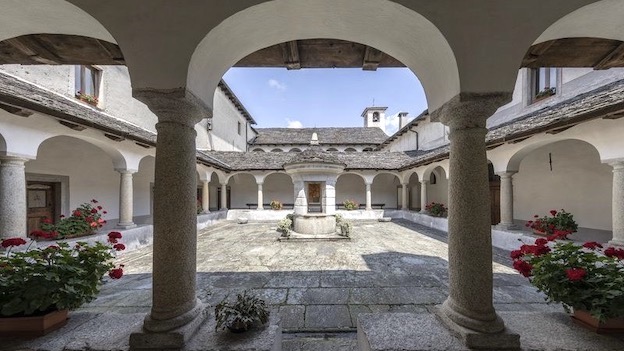 Pasquetta con gli Alpini di Borgomanero: camminata sino al convento del Monte Mesma