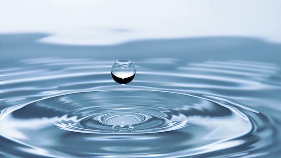 acqua goccia
