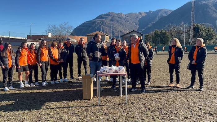 Gravellona femminile